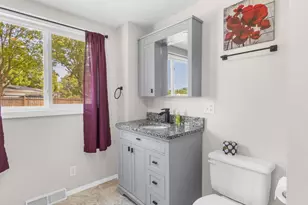 1141 State St, Marinette, WI 54143 - Photo 11