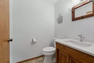 1337 Orchard Ct, Neenah, WI 54956 - Photo 17