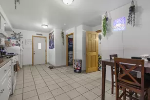 1227 Porlier St, Green Bay, WI 54301 - Photo 11