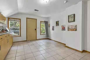1227 Porlier St, Green Bay, WI 54301 - Photo 29