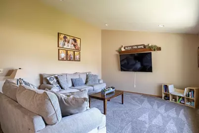 1900 Fieldcrest Drive, Kaukauna, WI 54130 - Photo 7