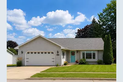 1900 Fieldcrest Drive, Kaukauna, WI 54130 - Photo 1