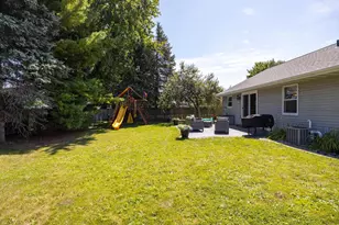 1900 Fieldcrest Dr, Kaukauna, WI 54130 - Photo 27