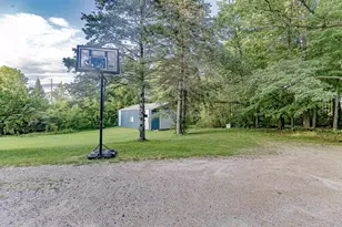 W7310 Hillside Dr, Shawano, WI 54166 - Photo 9
