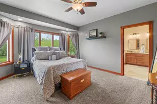 W5412 Bowe Ln, Fond du Lac, WI 54937 - Photo 9