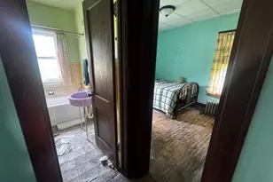 1601 Dewey St, Manitowoc, WI 54220 - Photo 25