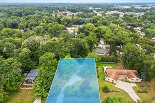 2624 Oakwood Dr, Green Bay, WI 54304 - Photo 5