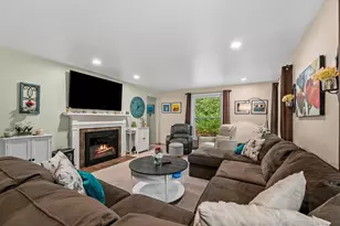 2624 Oakwood Dr, Green Bay, WI 54304 - Photo 39