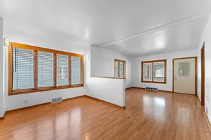 1551 Cedar St, Green Bay, WI 54301 - Photo 7