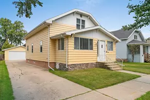 1551 Cedar St, Green Bay, WI 54301 - Photo 1