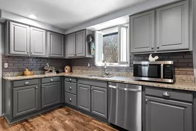 100 St Francis Drive, Green Bay, WI 54301 - Photo 11