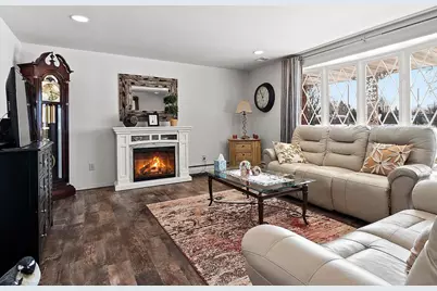 100 St Francis Drive, Green Bay, WI 54301 - Photo 3