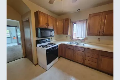 311 E Johnson Street, Fond du Lac, WI 54935 - Photo 11