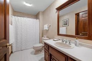 255 Traders Point Ln, Green Bay, WI 54302 - Photo 29