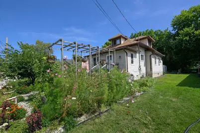 129 Plummer Avenue, Neenah, WI 54956 - Photo 3