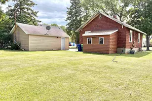 808 7th St, Green Bay, WI 54304 - Photo 9