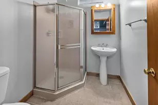 6200 W Manitoba St, Milwaukee, WI 53219 - Photo 21