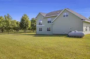 W4231 Laurel Ln, Fond du Lac, WI 54937 - Photo 43