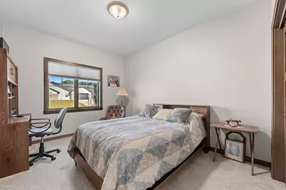 2584 Farmington Way, Suamico, WI 54313 - Photo 27