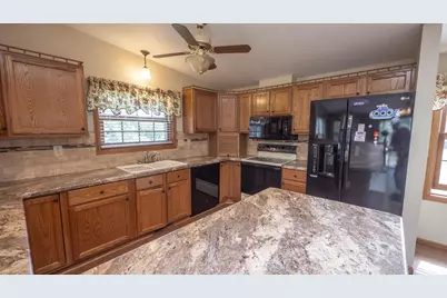 E846 Arrowhead Drive, Waupaca, WI 54981 - Photo 9