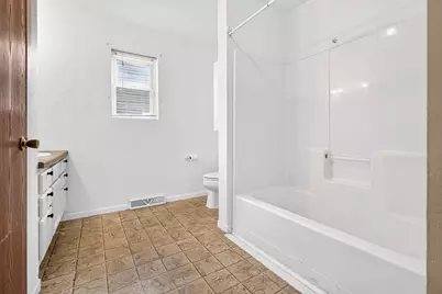416 Desnoyer Street, Kaukauna, WI 54130 - Photo 9