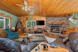 W6867 Curt Black Rd, Shawano, WI 54166 - Photo 9