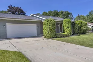 542 Wakefield Ave, Fond du Lac, WI 54935 - Photo 27