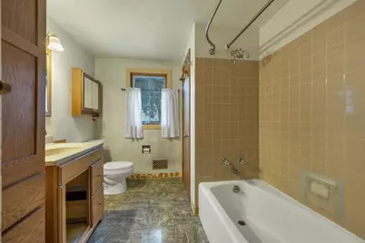 1669 Forest Glen Drive, Green Bay, WI 54304 - Photo 27