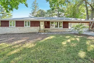 1669 Forest Glen Dr, Green Bay, WI 54304 - Photo 35