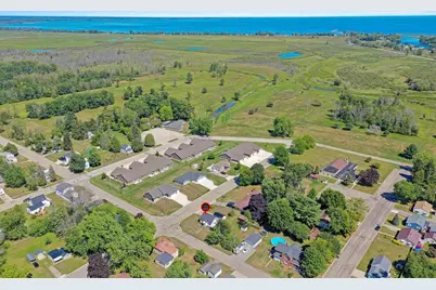 318 Hall Avenue, Oconto, WI 54153 - Photo 27