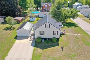 318 Hall Ave, Oconto, WI 54153 - Photo 15