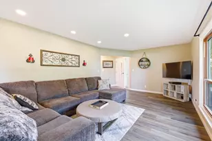 N7104 Leonard Dr, Fond du Lac, WI 54935 - Photo 3