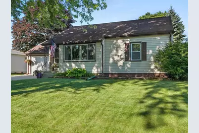 315 Parker Avenue, Algoma, WI 54201 - Photo 1
