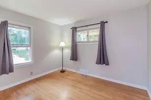 615 Buck St, New London, WI 54961 - Photo 13