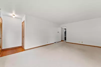 1256 Marian Lane, Green Bay, WI 54304 - Photo 7