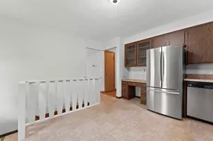 1256 Marian Ln, Green Bay, WI 54304 - Photo 9