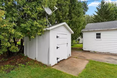 1256 Marian Lane, Green Bay, WI 54304 - Photo 47