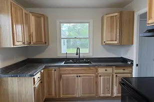 929 Hunt Ave, Neenah, WI 54956 - Photo 3