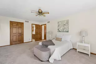 120 E Glenbrook Dr, Pulaski, WI 54162 - Photo 15