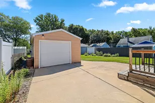 1739 12th Ave, Green Bay, WI 54304 - Photo 3