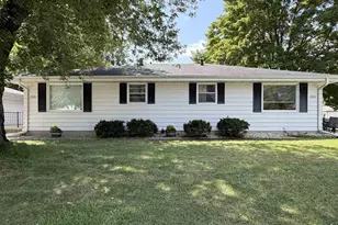 130 Gwynn St, Green Bay, WI 54301 - Photo 3