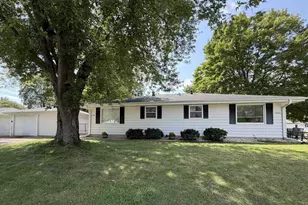 130 Gwynn St, Green Bay, WI 54301 - Photo 1