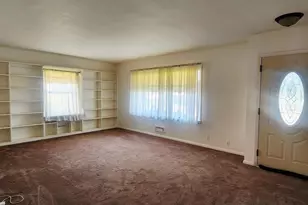 464 8th St, Fond du Lac, WI 54935 - Photo 5