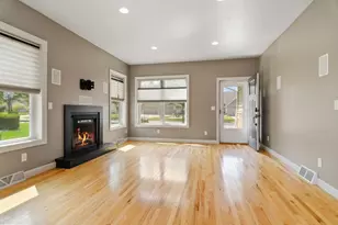 304 Spencer St, Green Bay, WI 54303 - Photo 5