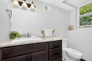 1030 Devonshire Dr, Oshkosh, WI 54902 - Photo 29