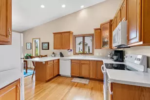 1912 E Sylvan Ave, Appleton, WI 54915 - Photo 13