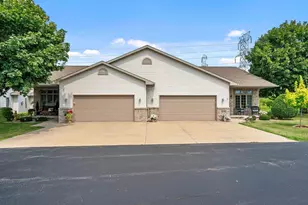 1912 E Sylvan Ave, Appleton, WI 54915 - Photo 5