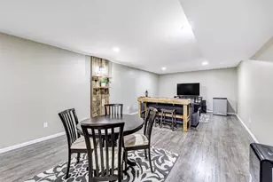 648 Pebblestone Cir, Hobart, WI 54155 - Photo 23