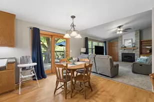 1029 Highland Park Rd, Neenah, WI 54956 - Photo 11