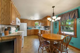 206 Bader St, Green Bay, WI 54302 - Photo 7